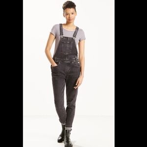 Levi’s black overalls